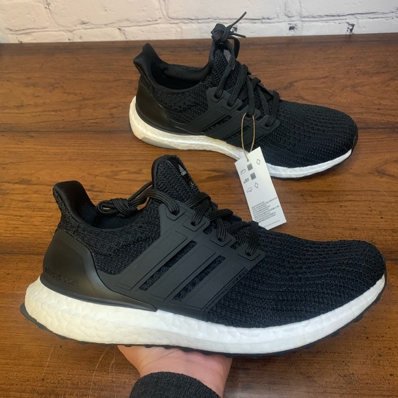 adidas ULTRABOOST 4.0 DNA Core Black - Picture 9 of 10